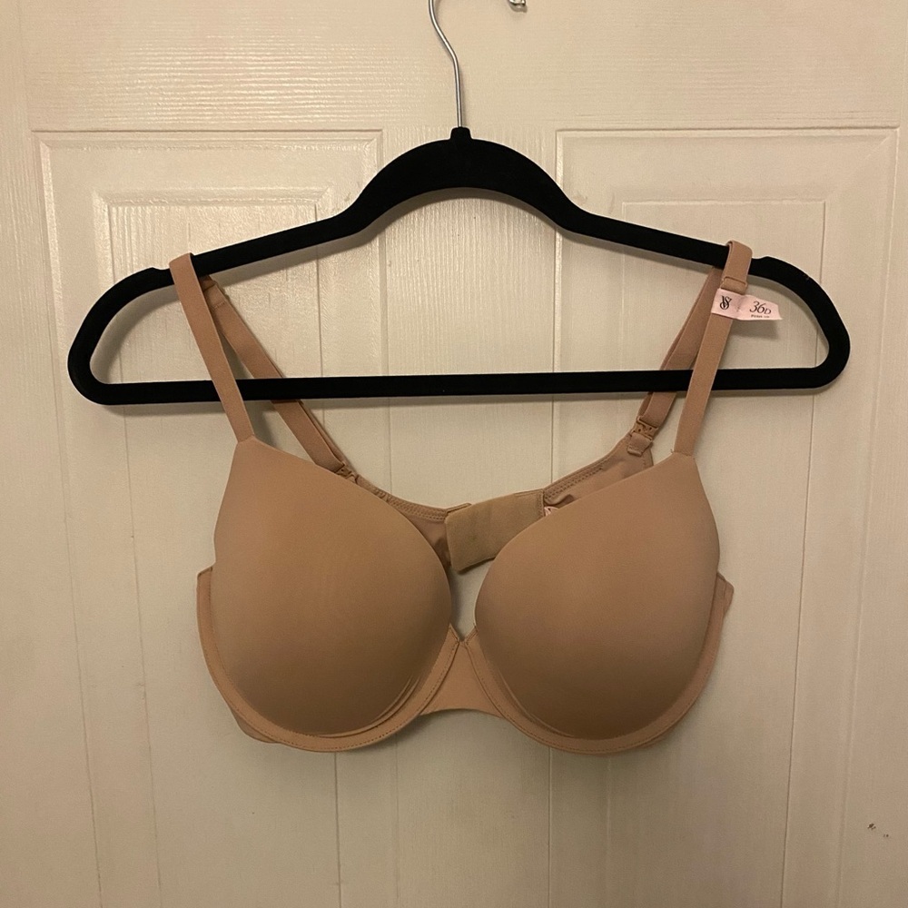 Victoria's Secret Smooth Nude Push Up Bra